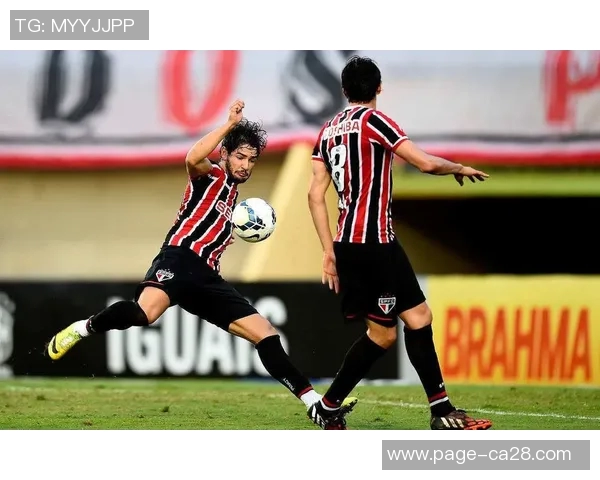 科里蒂巴主场迎战沙佩科全力争胜展现球队实力与斗志